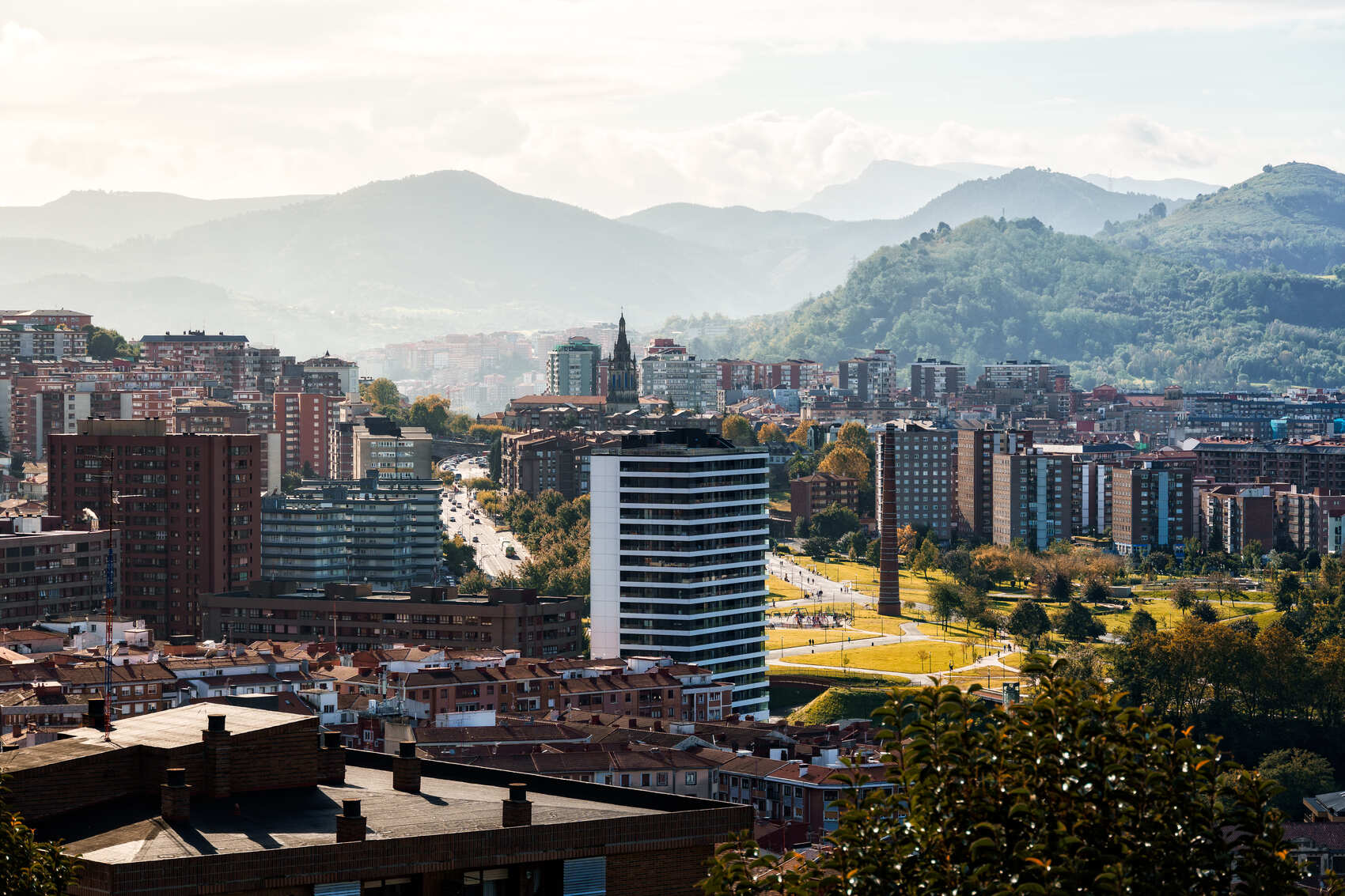 🏙️Zonas tensionadas en Bilbao y Vitoria: lo que todo propietario debe saber sobre los nuevos límites al alquiler.