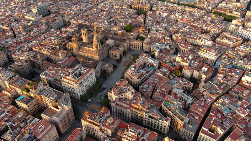 Zonas tensionadas del alquiler: que son, listado actualizado y como afectan a tu contrato